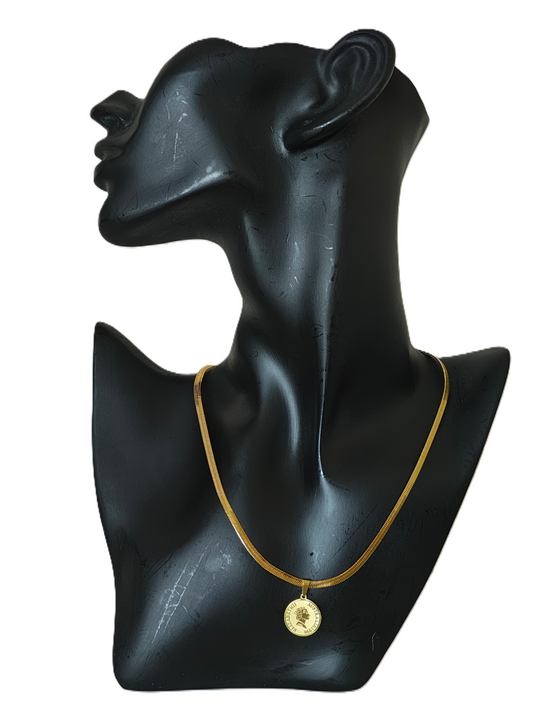 Anti tarnish golden coloured chain with Elizabeth coin pendant