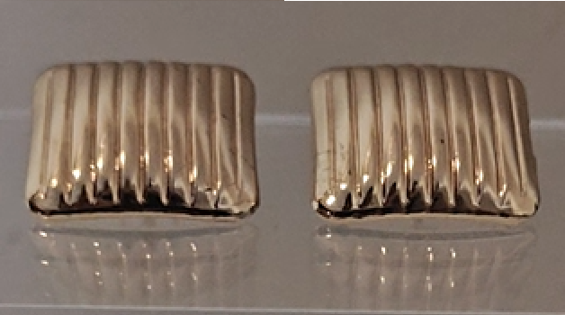 Anti tarnish golden coloured square cocktail stud (style 001)